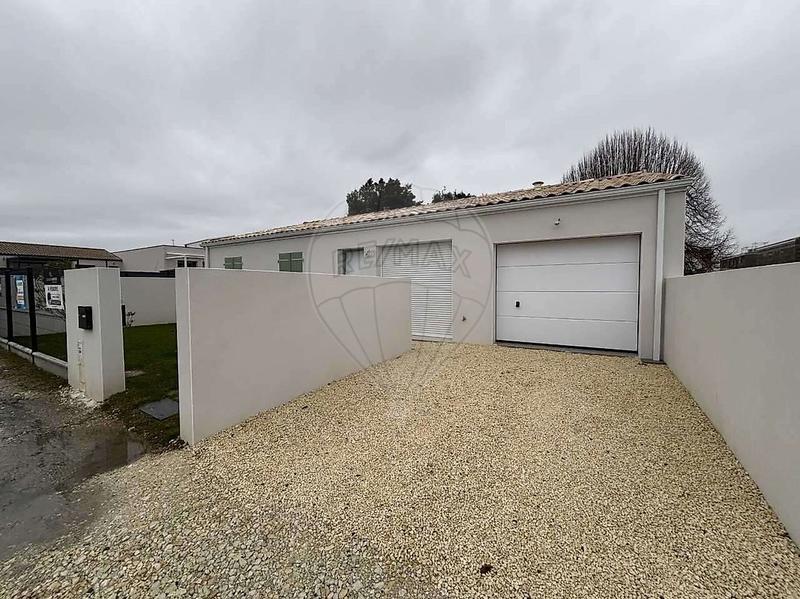 Maison - 96 m² - 4 pièces