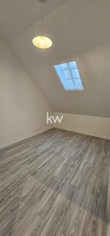 Corps de ferme - 245 m² - 9 pièces