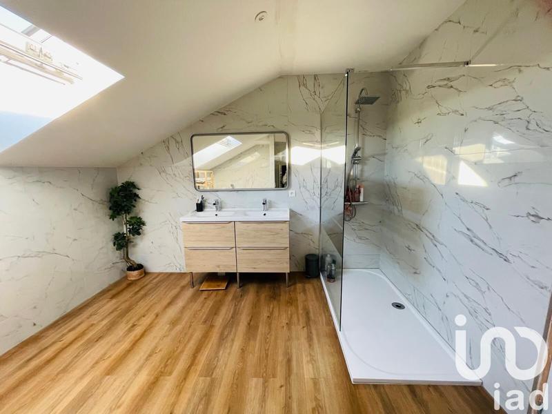 Appartement - 121 m² - 4 pièces