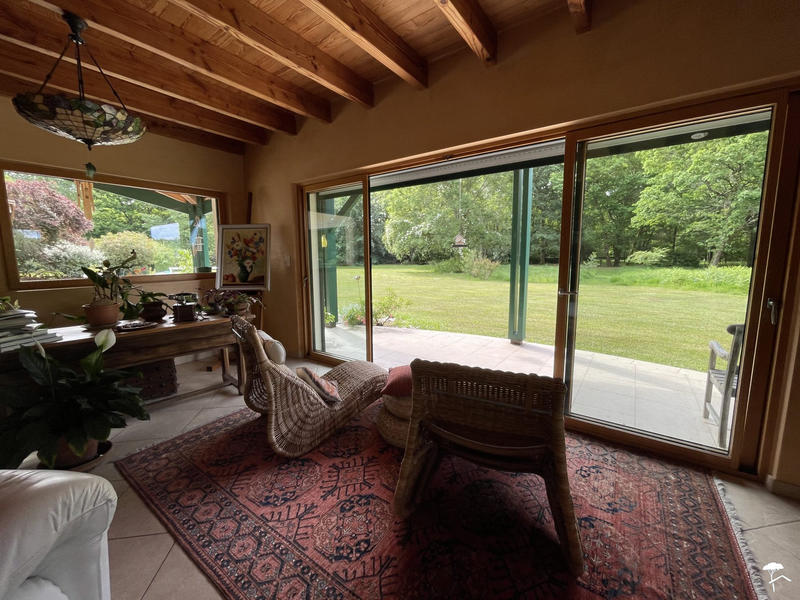 Maison contemporaine - 245 m² - 10 pièces