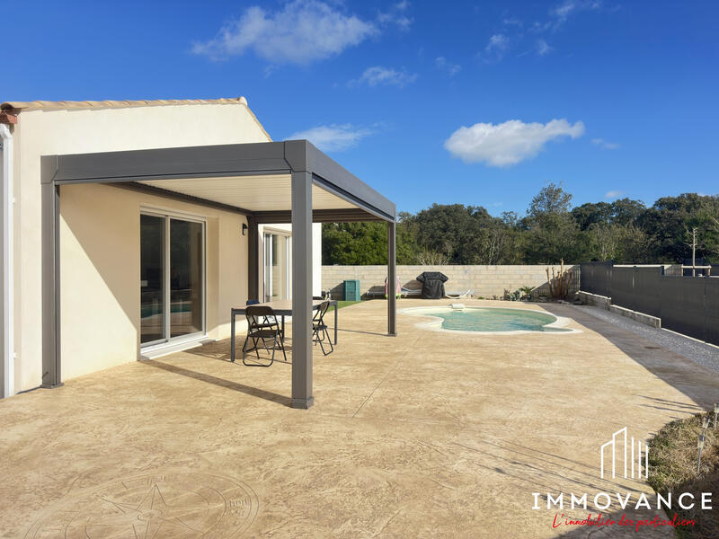 Maison - 90 m² - 4 pièces