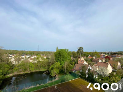 Appartement - 170 m² - 6 pièces