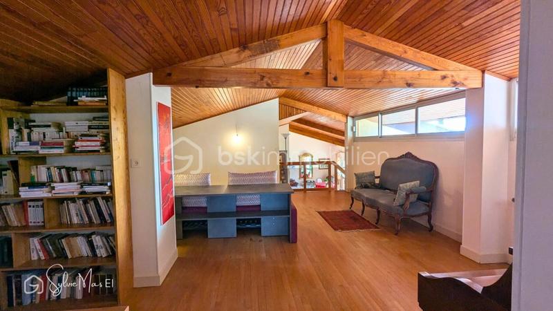 Maison d'architecte - 220 m² - 7 pièces