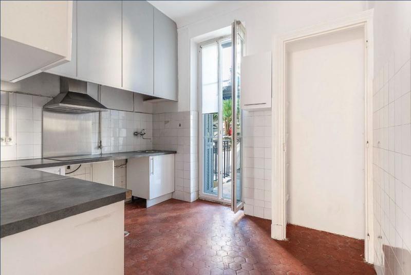 Appartement - 136 m² - 6 pièces