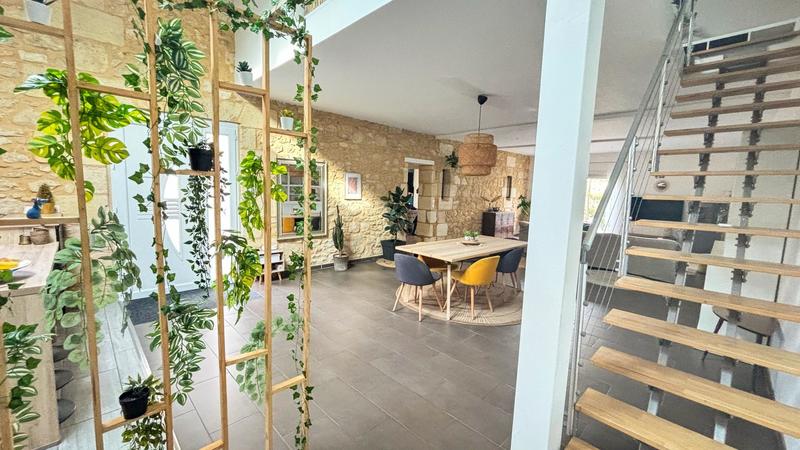 Maison - 160 m² - 6 pièces