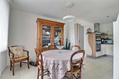 Appartement - 84 m² - 4 pièces