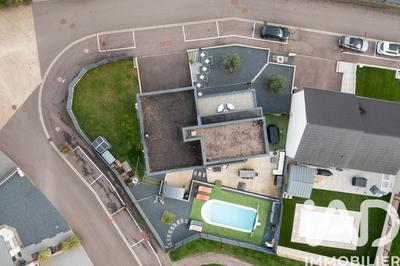 Maison - 141 m² - 6 pièces