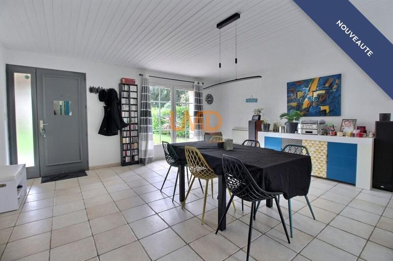 Maison - 199 m² - 7 pièces