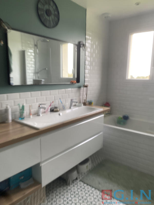 Maison - 130 m² - 7 pièces