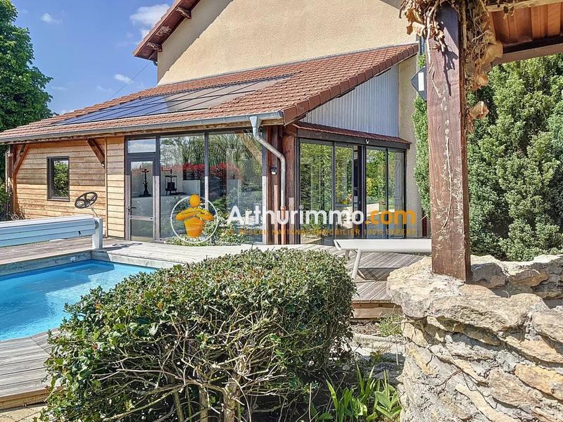 Maison - 199 m² - 6 pièces