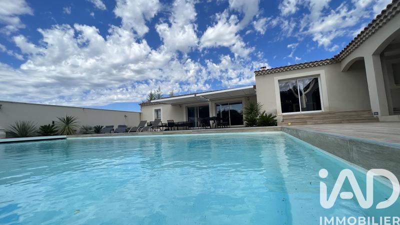 Maison - 275 m² - 11 pièces