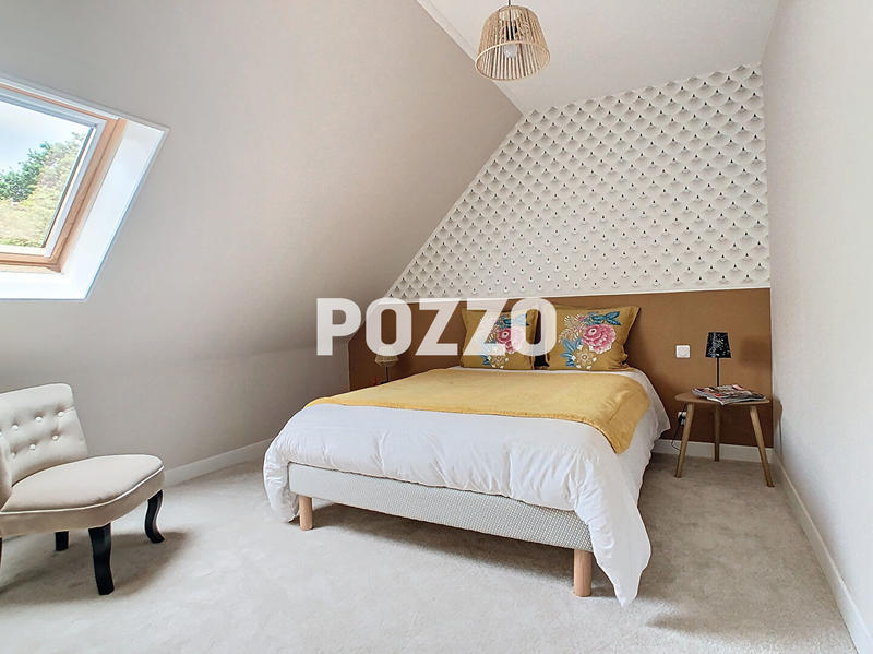 Maison - 170 m² - 8 pièces