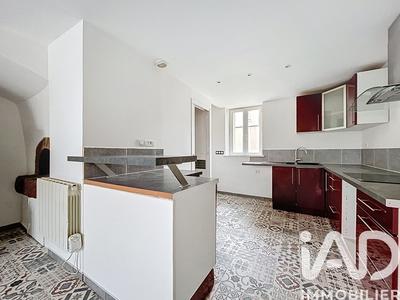 Maison - 98 m² - 4 pièces