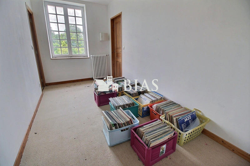 Maison ancienne - 223 m² - 8 pièces