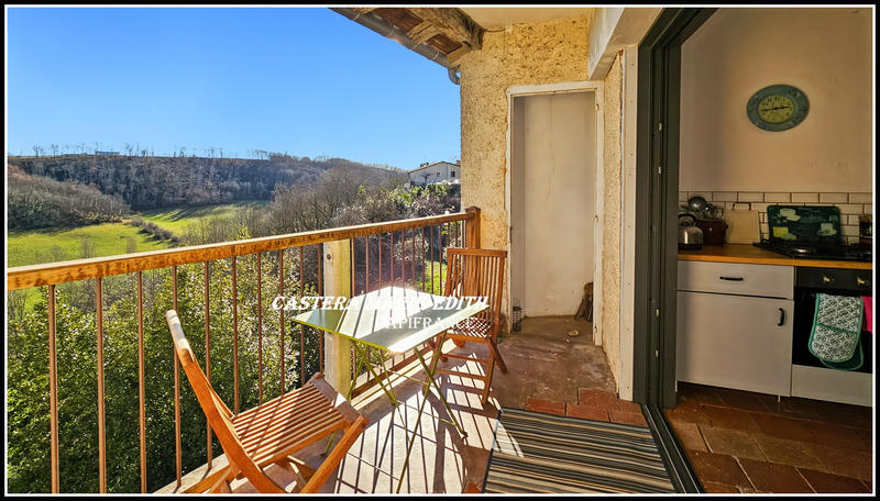 Maison en pierre - 202 m² - 7 pièces