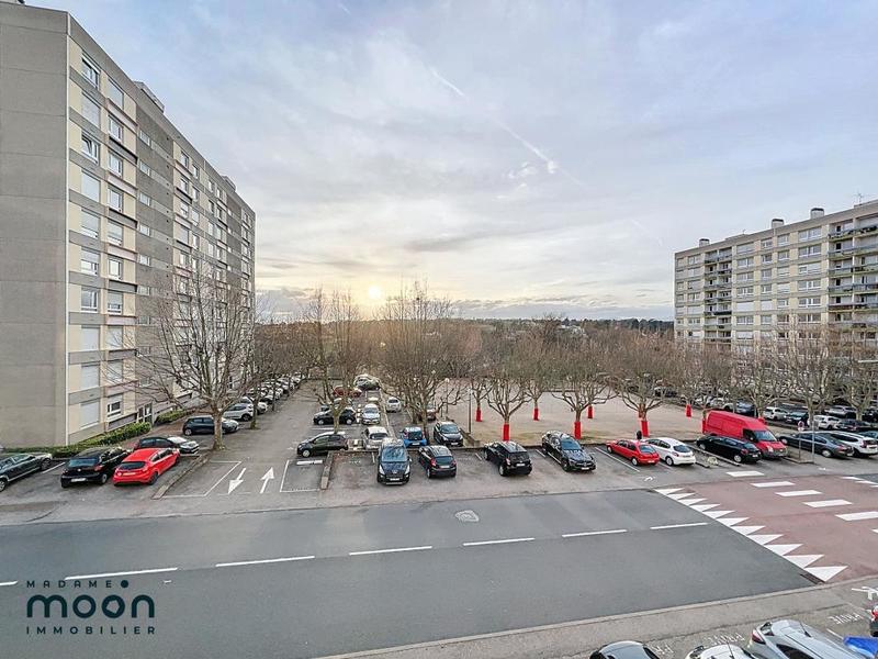 Appartement - 77 m² - 4 pièces