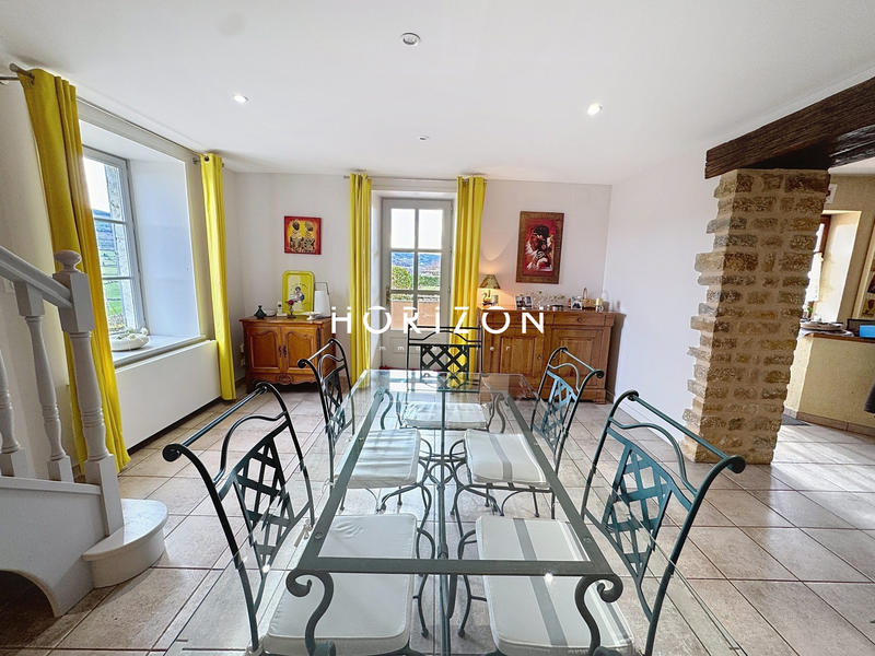 Maison ancienne - 155 m² - 6 pièces