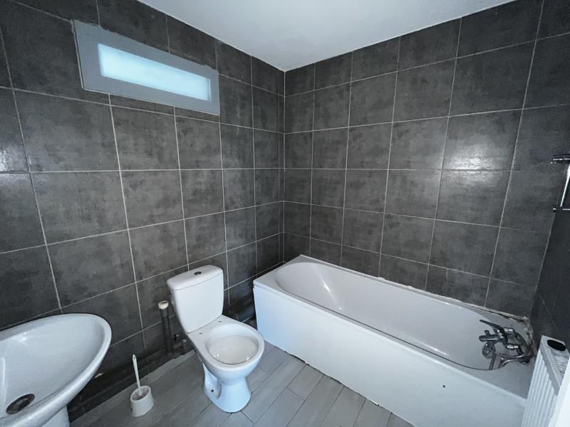 Maison - 121 m² - 6 pièces