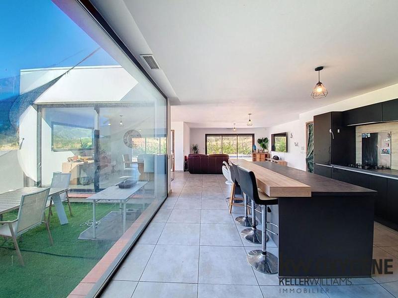 Maison - 142 m² - 4 pièces