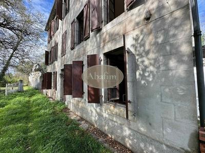 Maison - 180 m² - 6 pièces