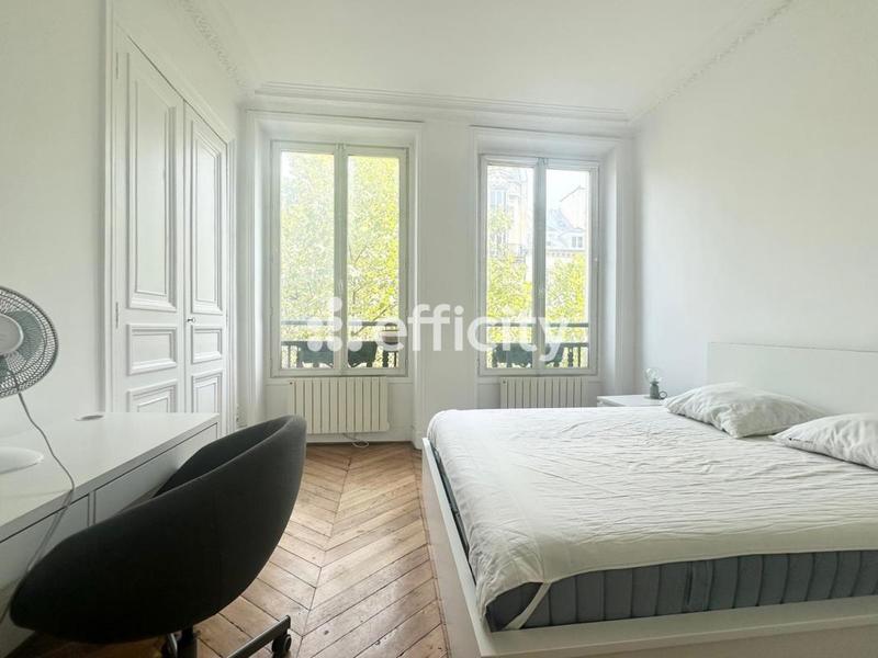 Appartement - 65 m² - 2 pièces