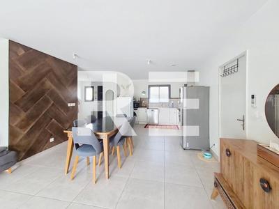 Maison - 111 m² - 5 pièces