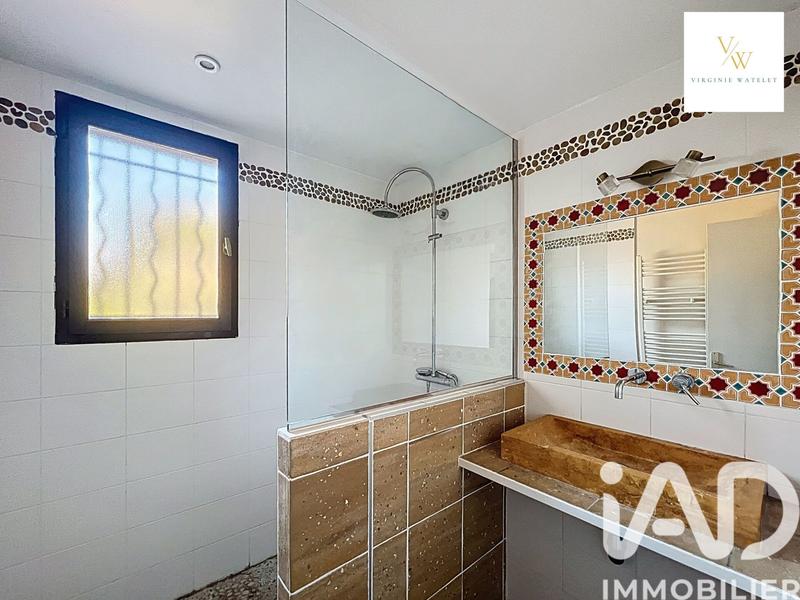 Maison - 220 m² - 12 pièces