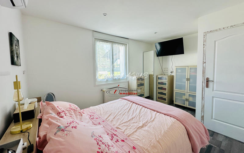 Maison - 263 m² - 11 pièces