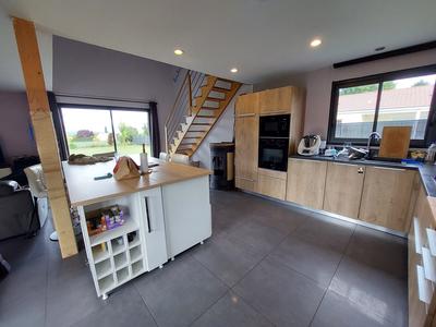 Maison - 155 m² - 6 pièces