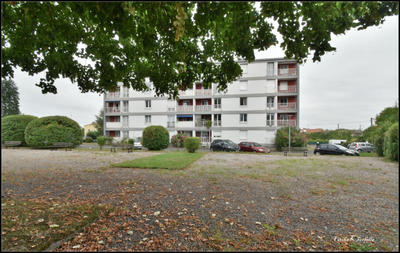 Appartement - 65 m² - 4 pièces