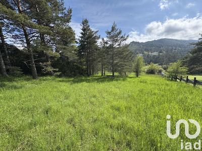 Terrain - 1 500 m²