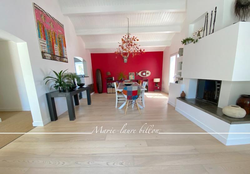 Maison - 199 m² - 7 pièces