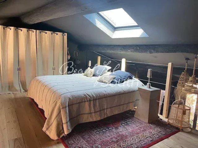 Maison de village - 200 m² - 4 pièces