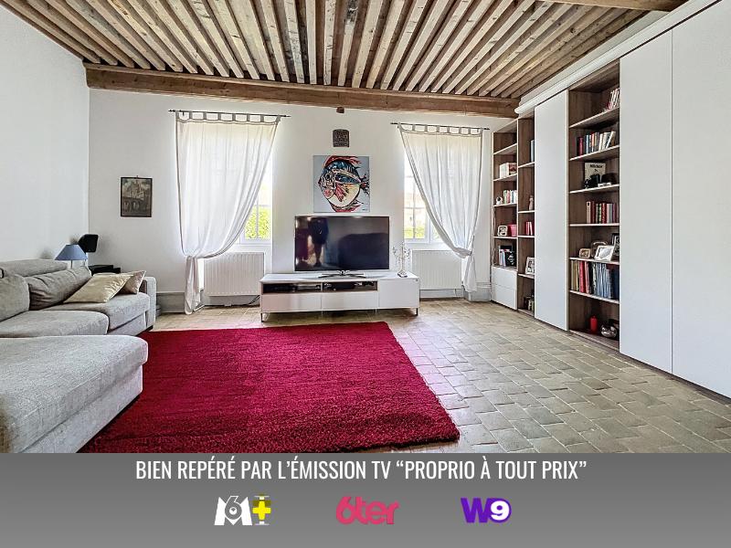 Maison - 330 m² - 8 pièces