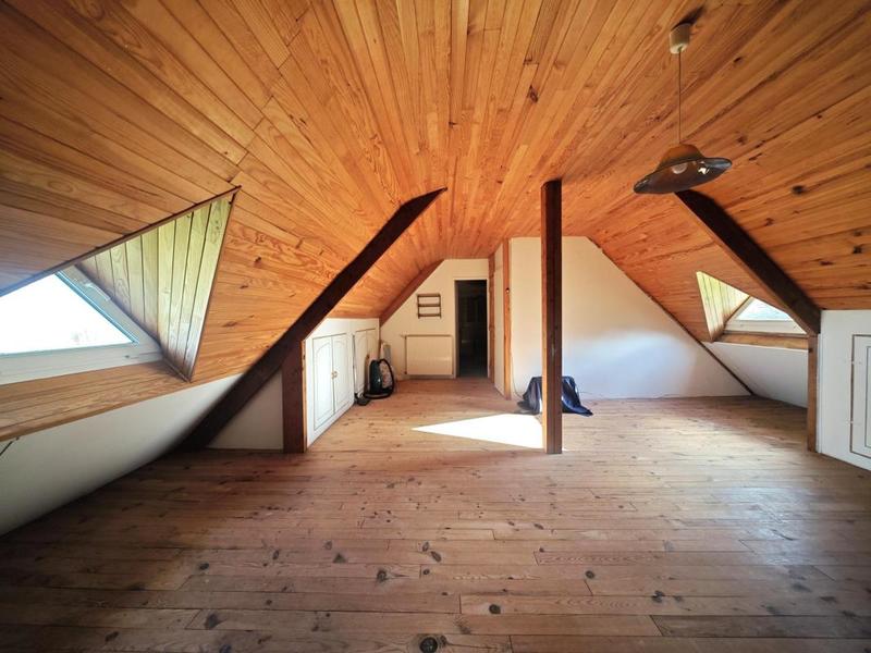 Maison - 205 m² - 8 pièces