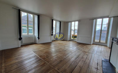 Appartement - 82 m² - 3 pièces