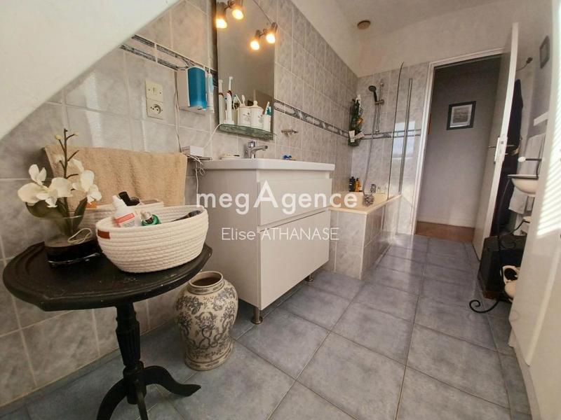 Maison - 128 m² - 6 pièces