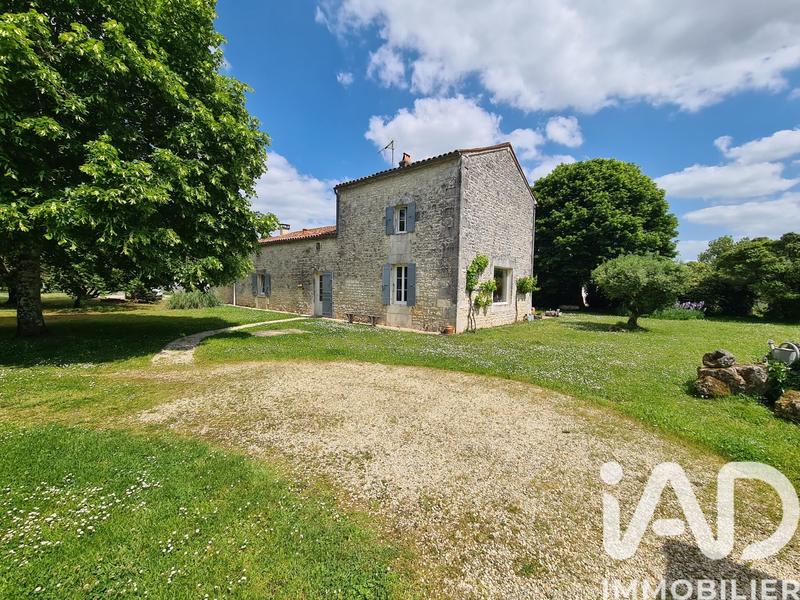 Maison de campagne - 120 m² - 4 pièces