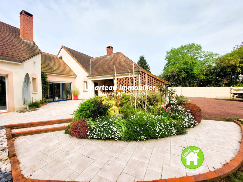 Maison - 200 m² - 7 pièces