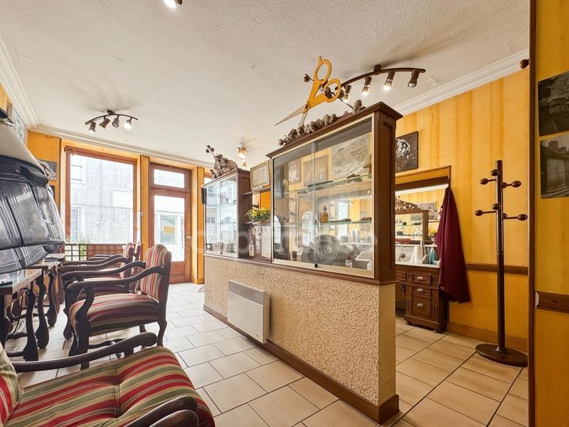 Local commercial - 119 m² - 4 pièces