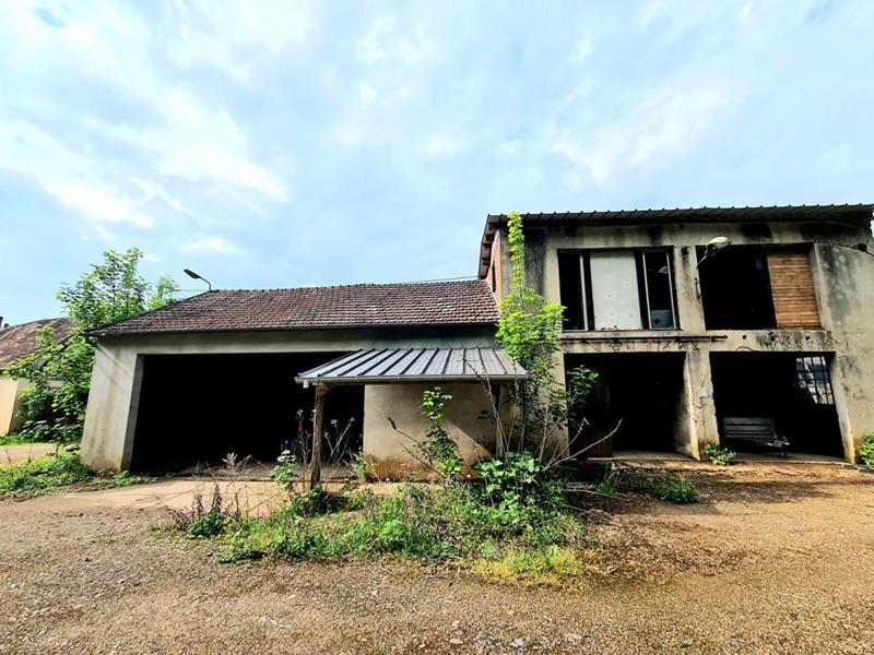 Grange - 195 m² - 2 pièces