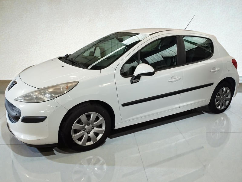 Peugeot 207 1.4 16v 90 Executive 5p