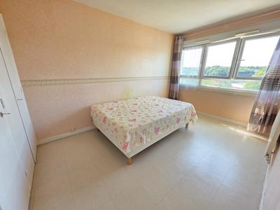 Appartement ancien - 76 m² - 4 pièces