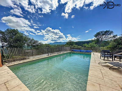 Mas - 317 m² - 11 pièces