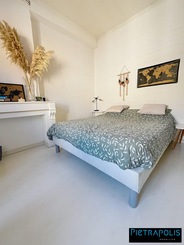 Appartement - 92 m² - 5 pièces