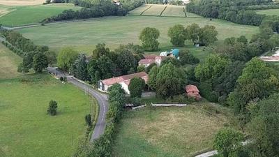 Maison - 253 m² - 11 pièces