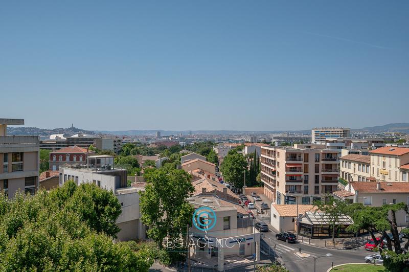 Appartement - 98 m² - 4 pièces