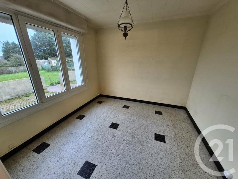 Maison - 92 m² - 8 pièces