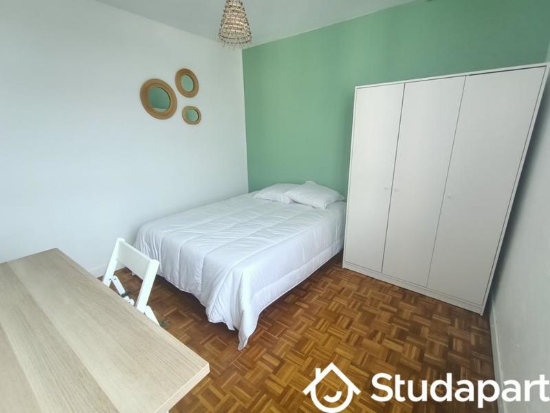 Chambre - 10 m² - 1 pièce