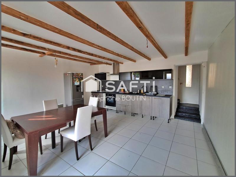 Maison - 96 m² - 6 pièces